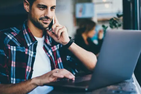 Jak sprawdzić zasięg LTE w swojej okolicy i uniknąć problemów z internetem