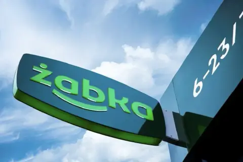 Żabka odsłania kulisy swojego biznesu. Miesięczne wpływy to prawdziwy rekord
