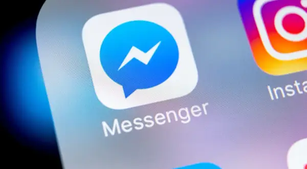 Ikona aplikacji Messenger. Czy druga osoba widzi usunięcie konwersacji?