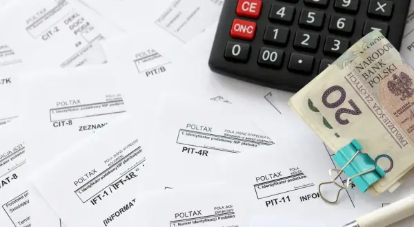 Jak pobrać PIT z Biedronki i uniknąć problemów z rozliczeniem