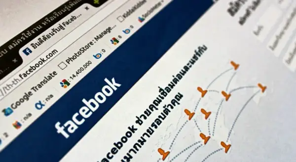 Jak dodać ogłoszenie na Facebooku w grupie i uniknąć błędów