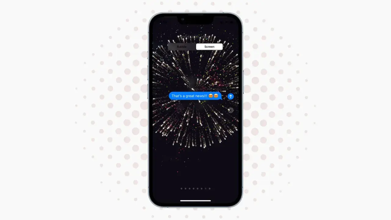 Jak włączyć dymek czatu Messenger na iPhone? Ekran z fajerwerkami i wiadomością "That's a great news!!!
