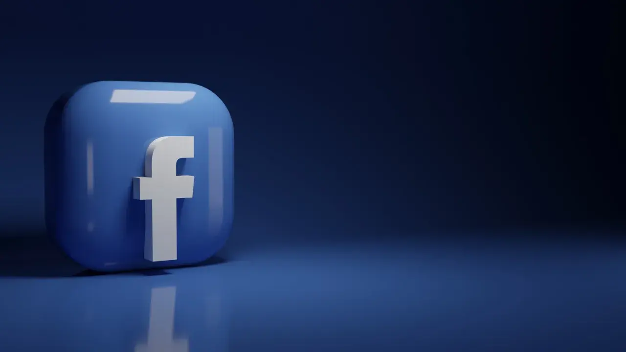 Błękitny przycisk z białym "f" symbolizuje Facebooka. Wirtualne kupowanie like'ów na FB to szybka droga do popularności.