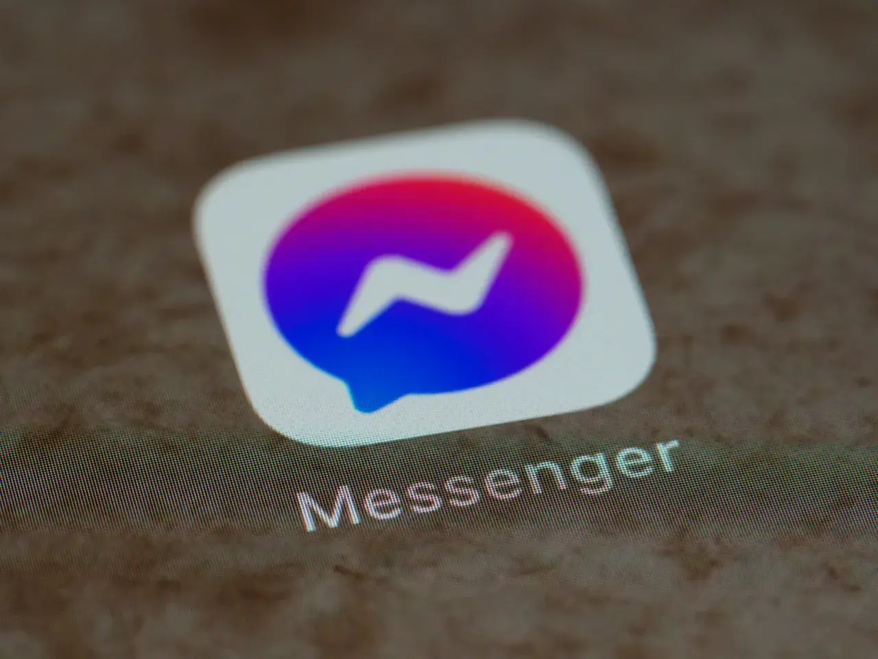 Ikona Messengera. Chcesz wiedzieć, jak sprawdzić kiedy ktoś był aktywny na Facebooku?