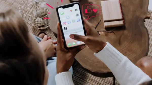 Czy warto połączyć Instagram z Facebookiem? Odkryj zalety i wady