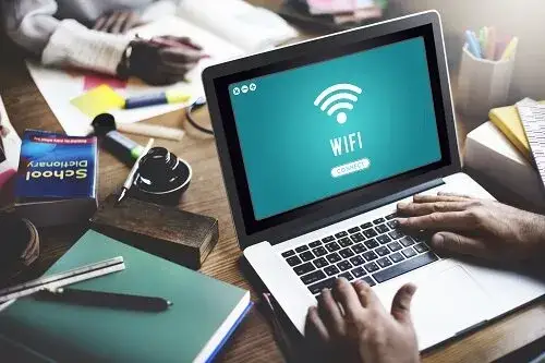 Jak uruchomić wifi w laptopie i uniknąć problemów z połączeniem